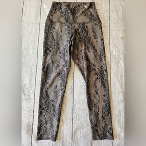 Evolution and Creation •Size Small• The Mia Snakeskin Leggings Ankle Length 23.5